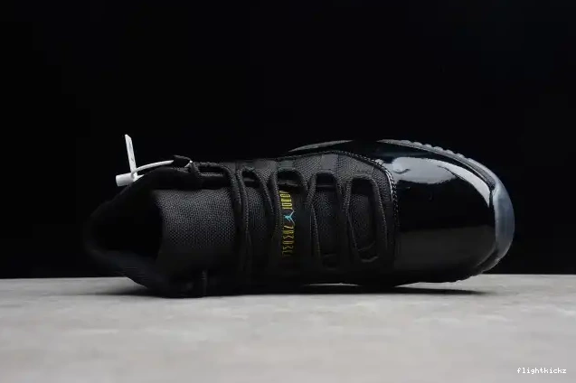 378037-006 11 Gamma Air Blue Jordan Retro 0618